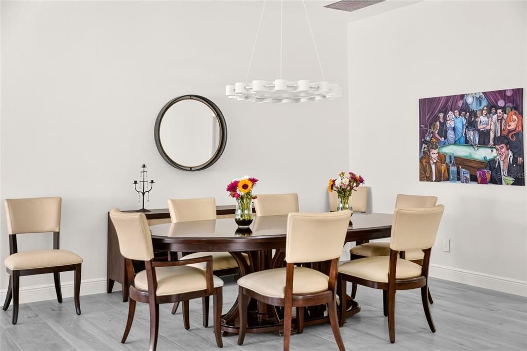 En Venta: $798,000 (3 camas, 2 baños, 2174 Pies cuadrados)