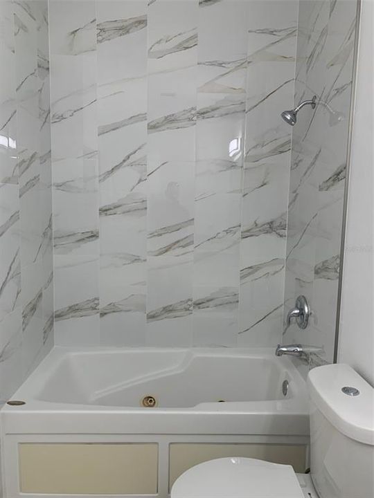 For Rent: $1,800 (3 beds, 2 baths, 1484 Square Feet)