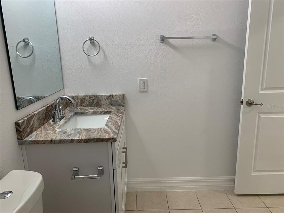 For Rent: $1,800 (3 beds, 2 baths, 1484 Square Feet)
