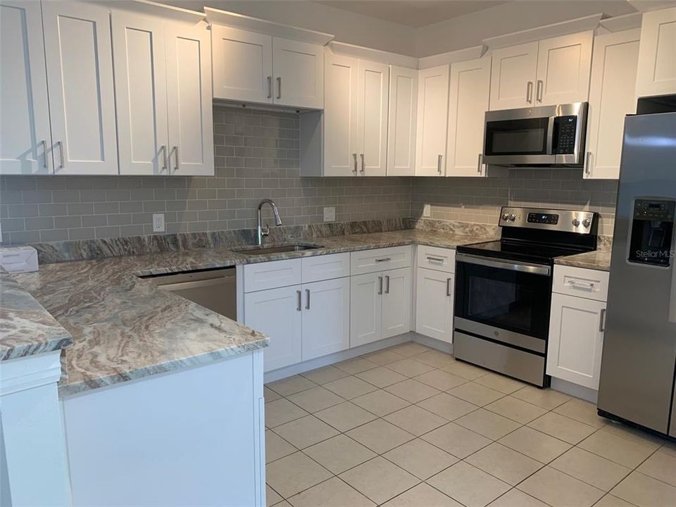 For Rent: $1,800 (3 beds, 2 baths, 1484 Square Feet)