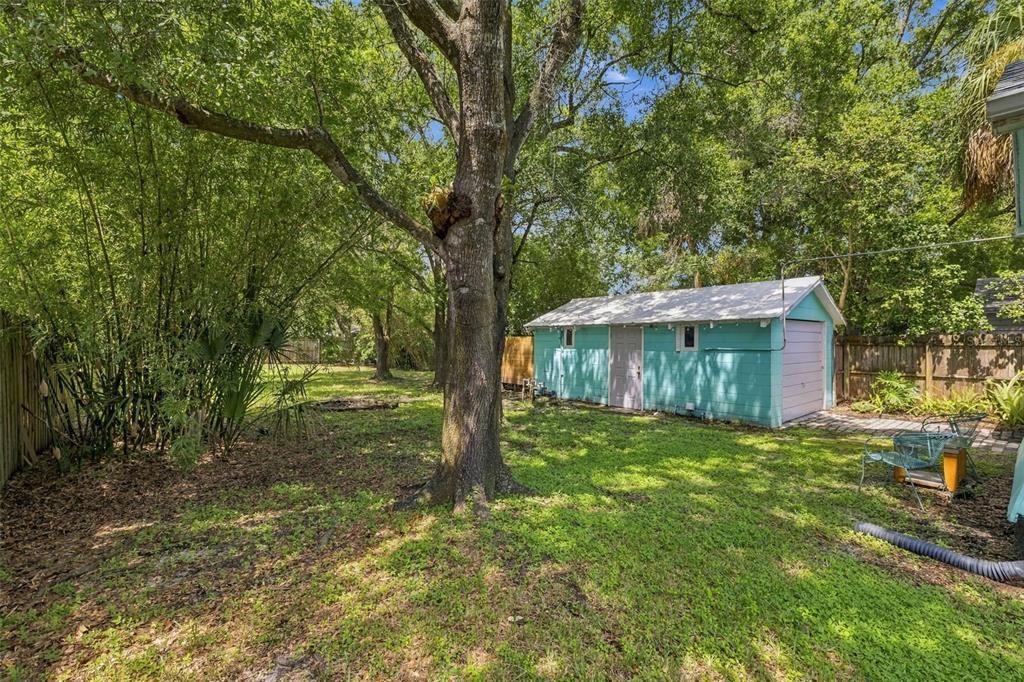 For Sale: $374,900 (3 beds, 1 baths, 1062 Square Feet)