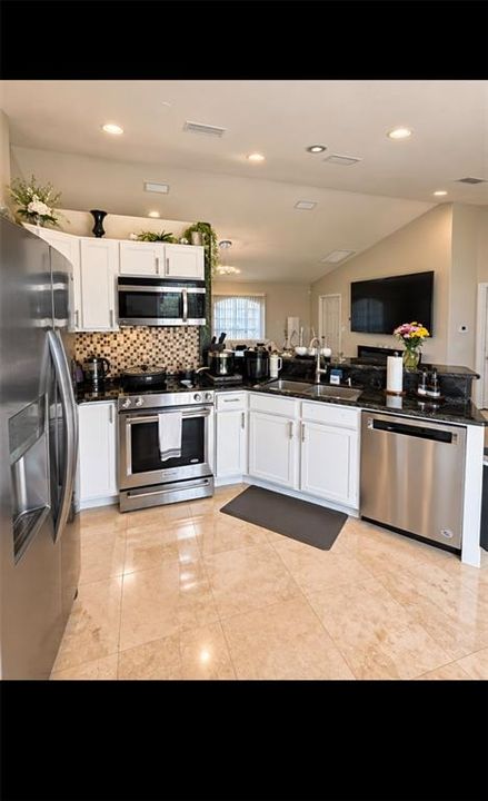 For Sale: $290,000 (3 beds, 2 baths, 1356 Square Feet)