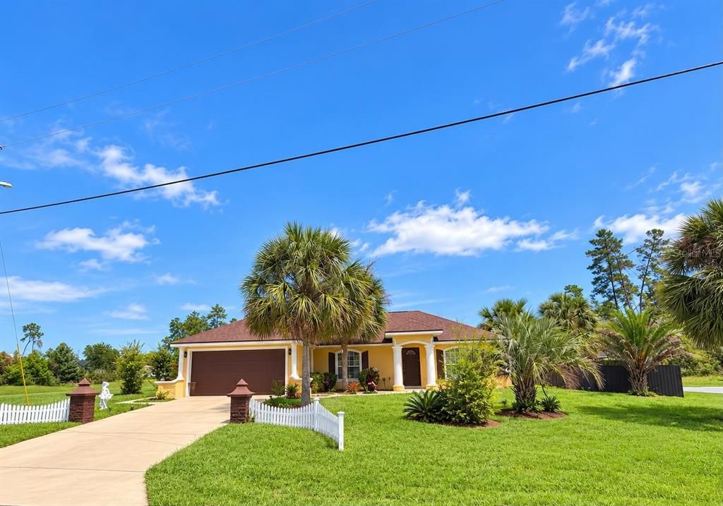 For Sale: $290,000 (3 beds, 2 baths, 1356 Square Feet)