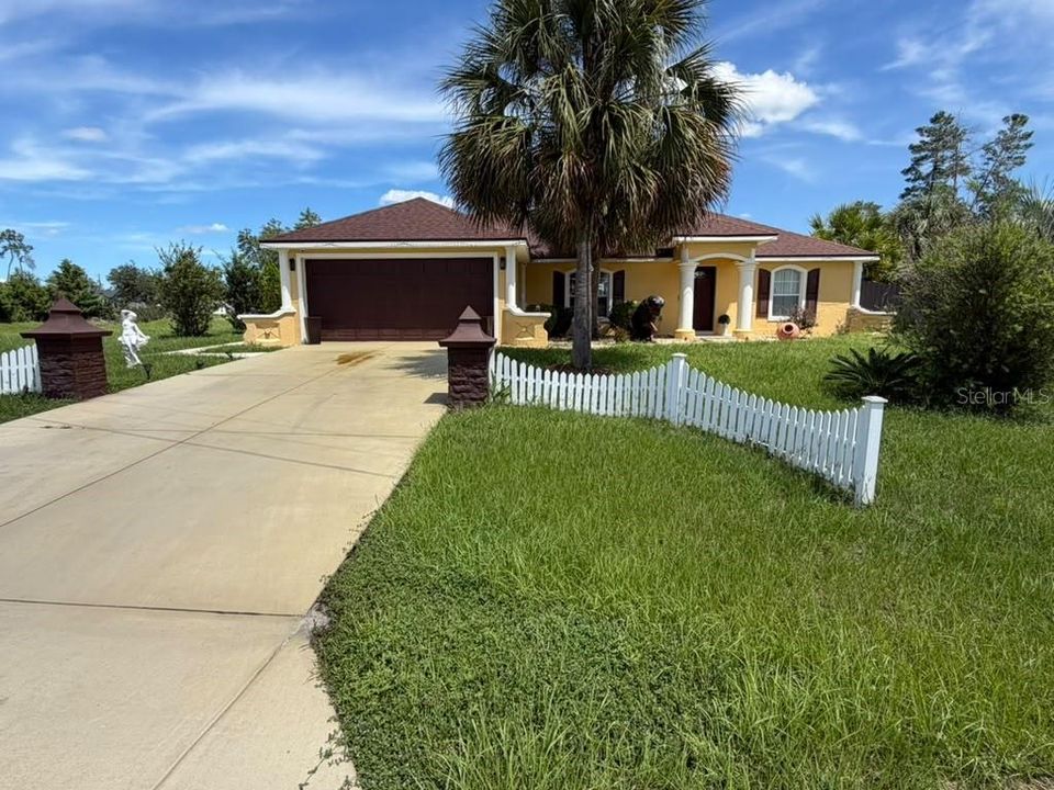 For Sale: $290,000 (3 beds, 2 baths, 1356 Square Feet)