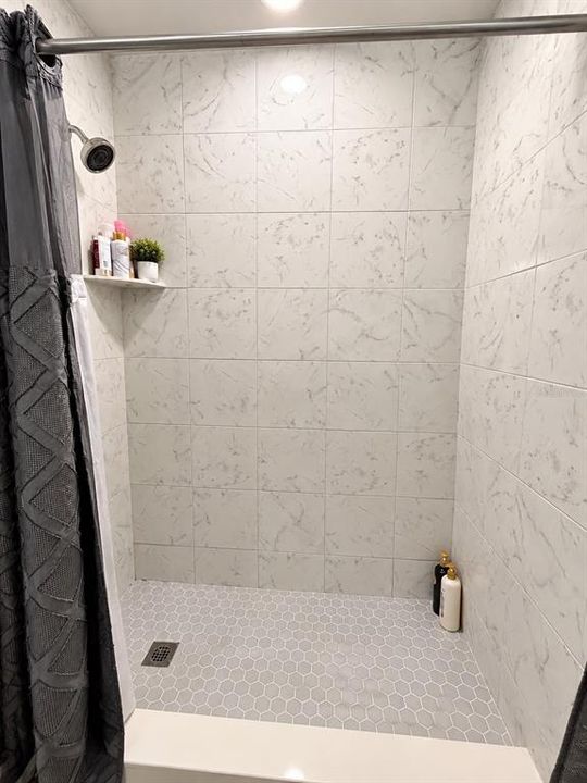 For Sale: $290,000 (3 beds, 2 baths, 1356 Square Feet)