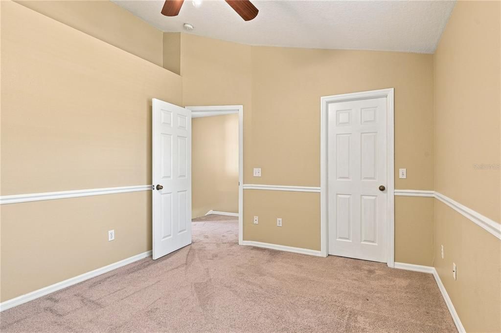 For Rent: $2,000 (2 beds, 1 baths, 1133 Square Feet)