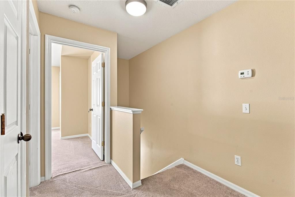 For Rent: $2,000 (2 beds, 1 baths, 1133 Square Feet)