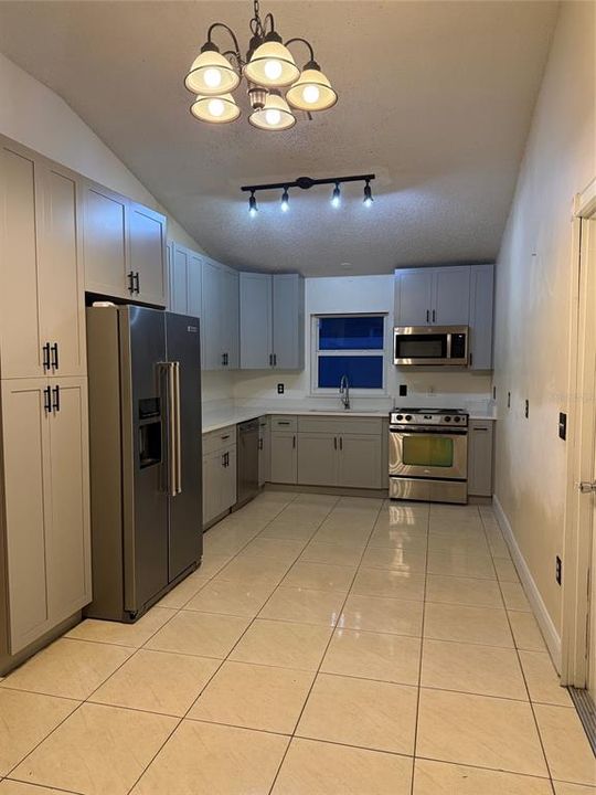 En Venta: $399,900 (4 camas, 2 baños, 1434 Pies cuadrados)