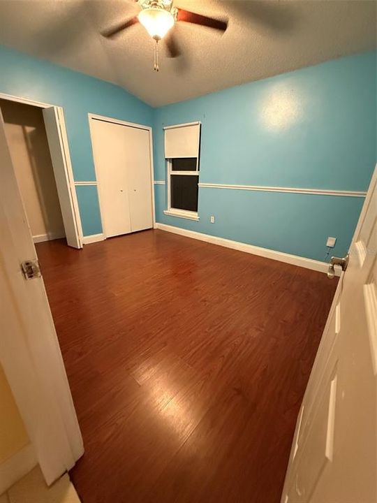 En Venta: $399,900 (4 camas, 2 baños, 1434 Pies cuadrados)