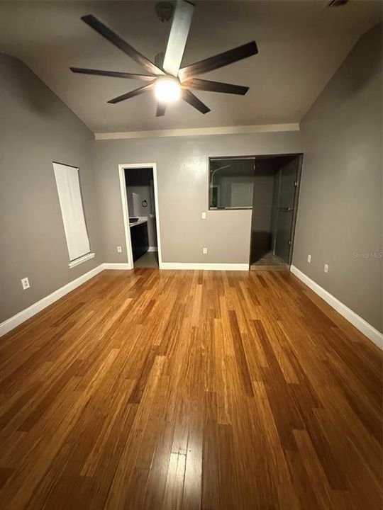 En Venta: $399,900 (4 camas, 2 baños, 1434 Pies cuadrados)