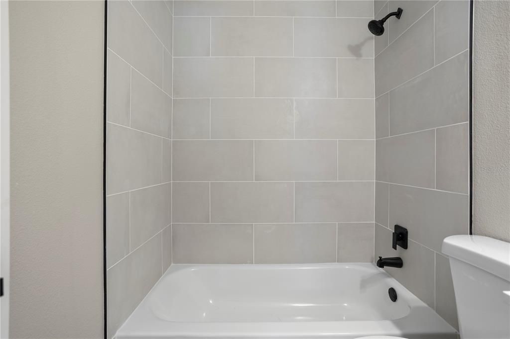 For Sale: $199,000 (3 beds, 2 baths, 1300 Square Feet)