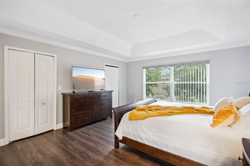 For Sale: $550,000 (5 beds, 3 baths, 4014 Square Feet)