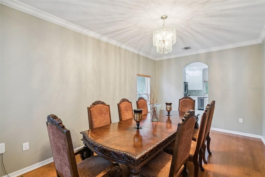 For Sale: $550,000 (5 beds, 3 baths, 4014 Square Feet)