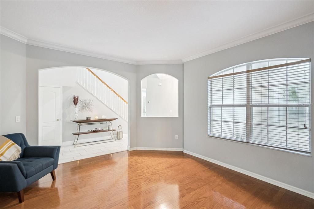 For Sale: $550,000 (5 beds, 3 baths, 4014 Square Feet)