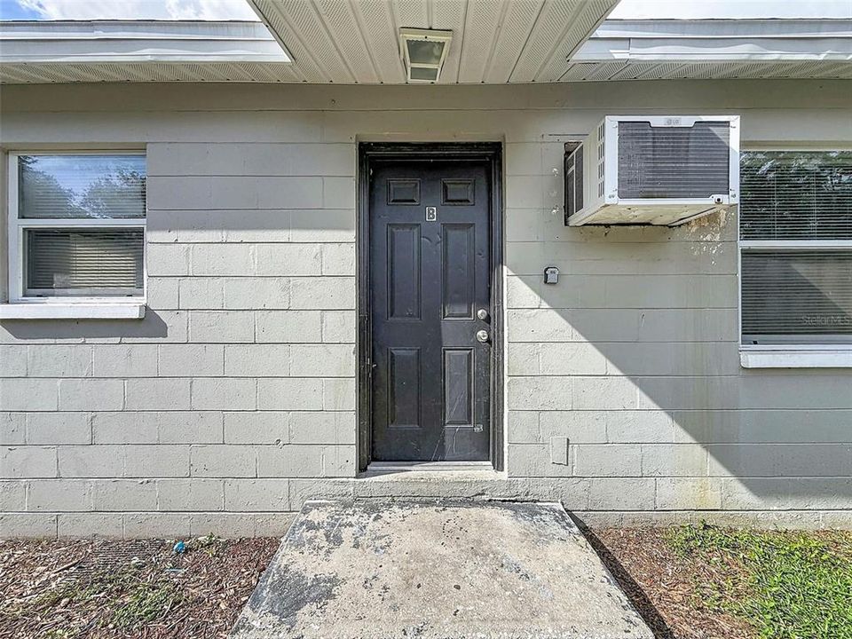 For Rent: $1,600 (2 beds, 1 baths, 648 Square Feet)