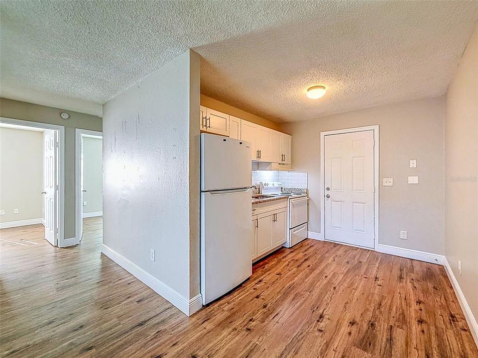 For Rent: $1,600 (2 beds, 1 baths, 648 Square Feet)