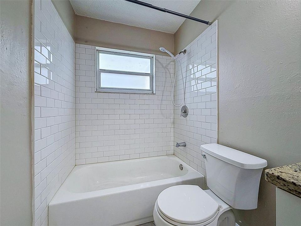 For Rent: $1,600 (2 beds, 1 baths, 648 Square Feet)