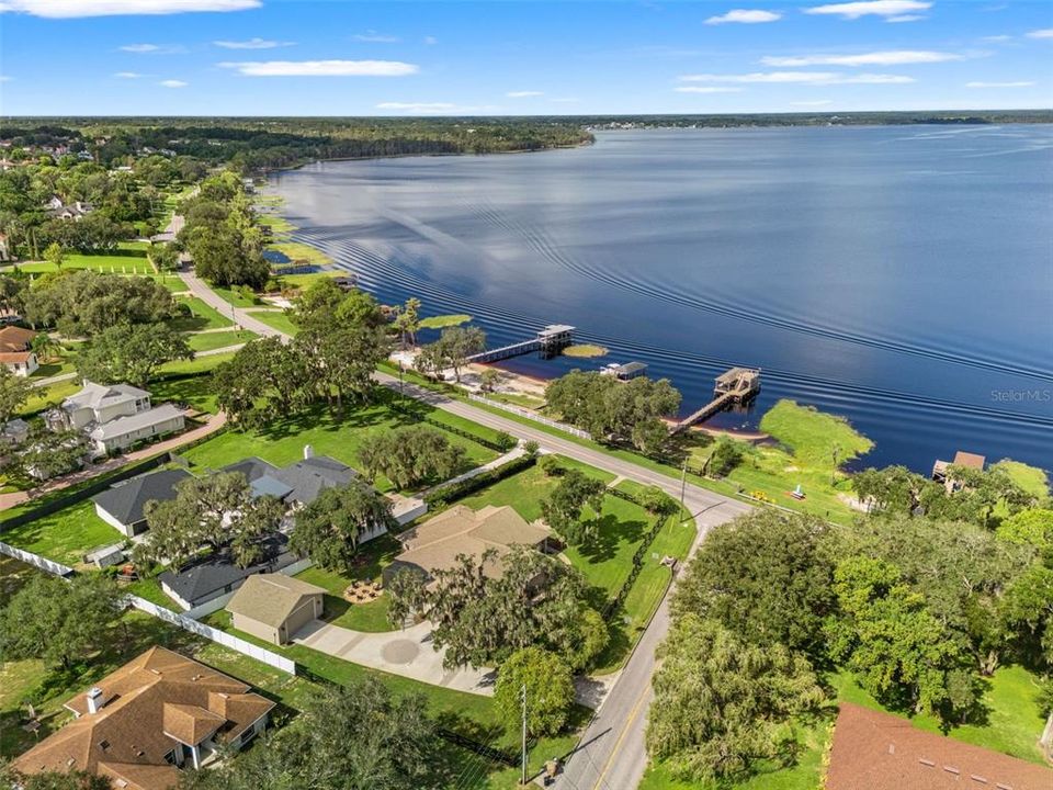 En Venta: $1,425,000 (4 camas, 2 baños, 2574 Pies cuadrados)