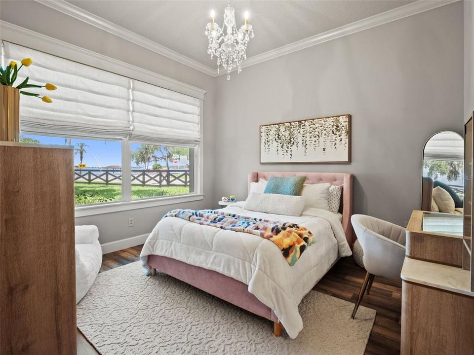 En Venta: $1,425,000 (4 camas, 2 baños, 2574 Pies cuadrados)