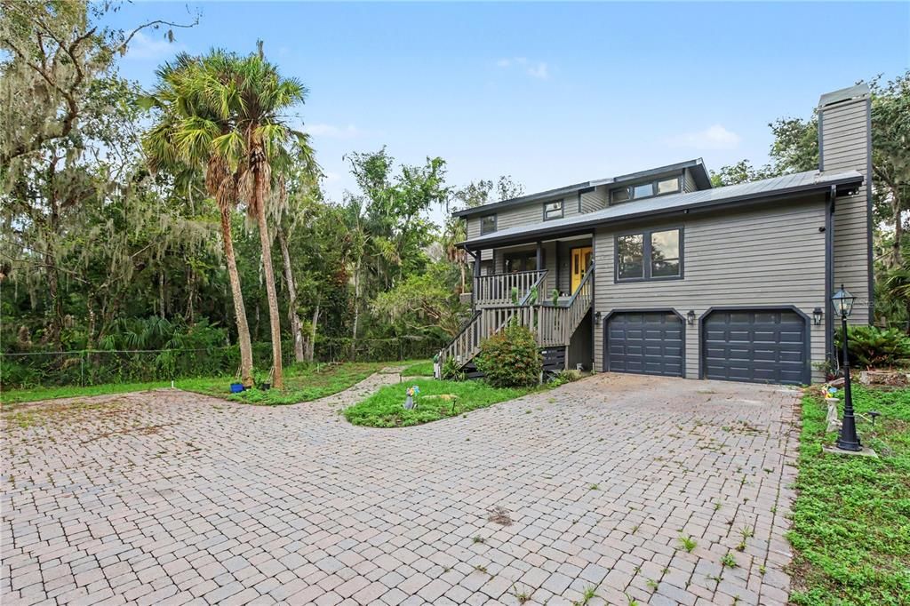 For Sale: $1,275,000 (4 beds, 3 baths, 2977 Square Feet)