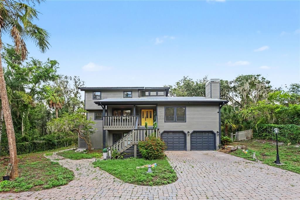 For Sale: $1,275,000 (4 beds, 3 baths, 2977 Square Feet)