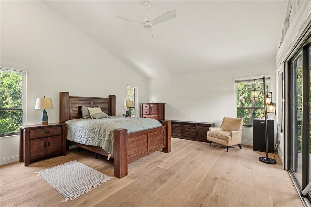 For Sale: $1,275,000 (4 beds, 3 baths, 2977 Square Feet)