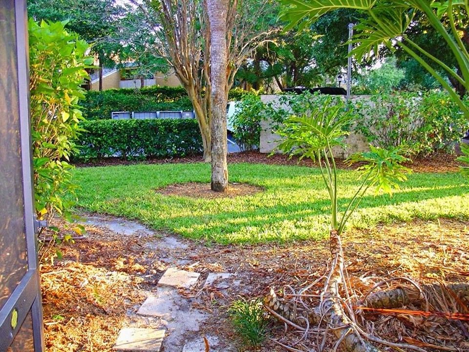 For Sale: $160,000 (2 beds, 2 baths, 828 Square Feet)