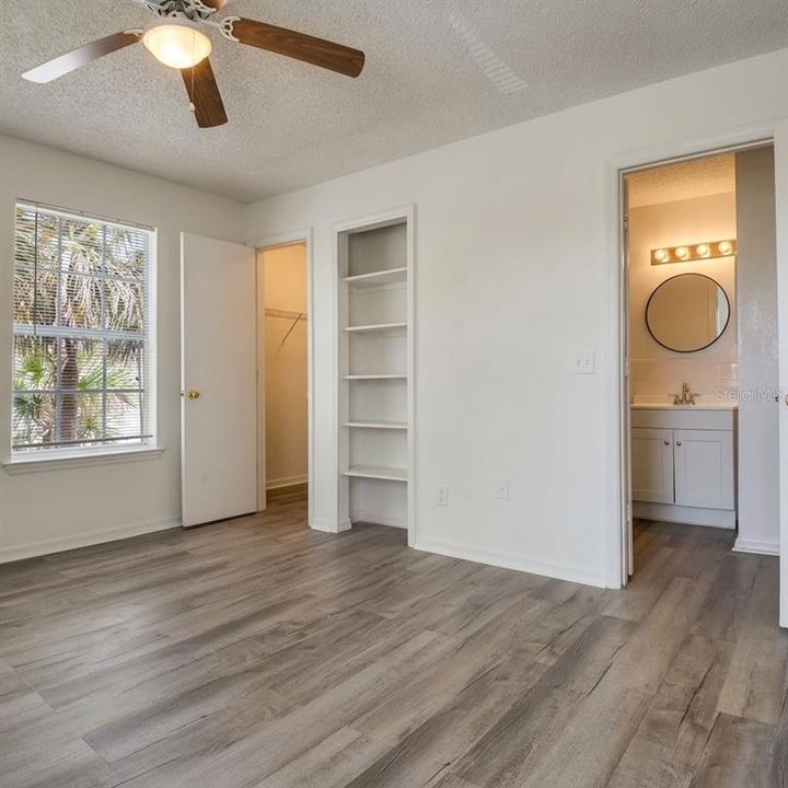 For Sale: $145,000 (2 beds, 2 baths, 1422 Square Feet)