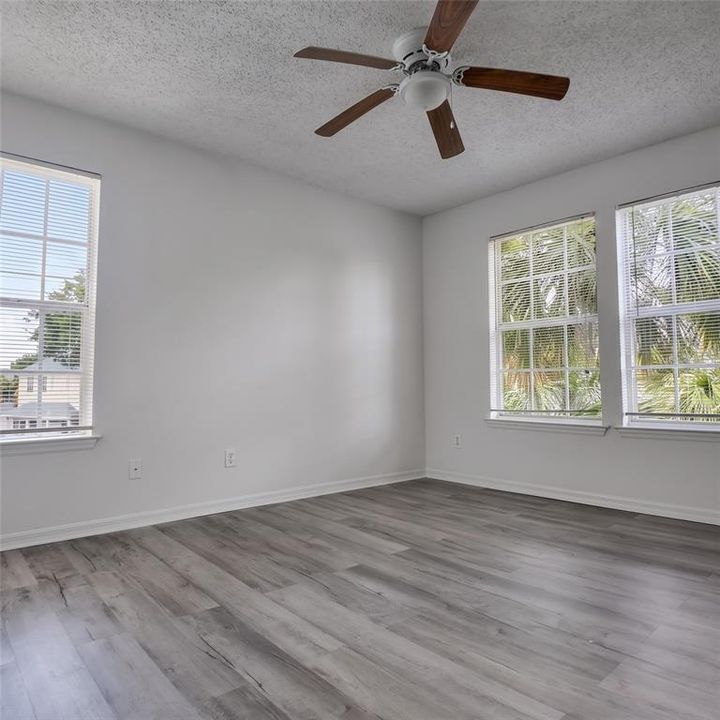 For Sale: $145,000 (2 beds, 2 baths, 1422 Square Feet)