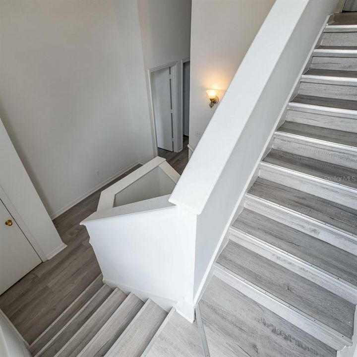 For Sale: $145,000 (2 beds, 2 baths, 1422 Square Feet)