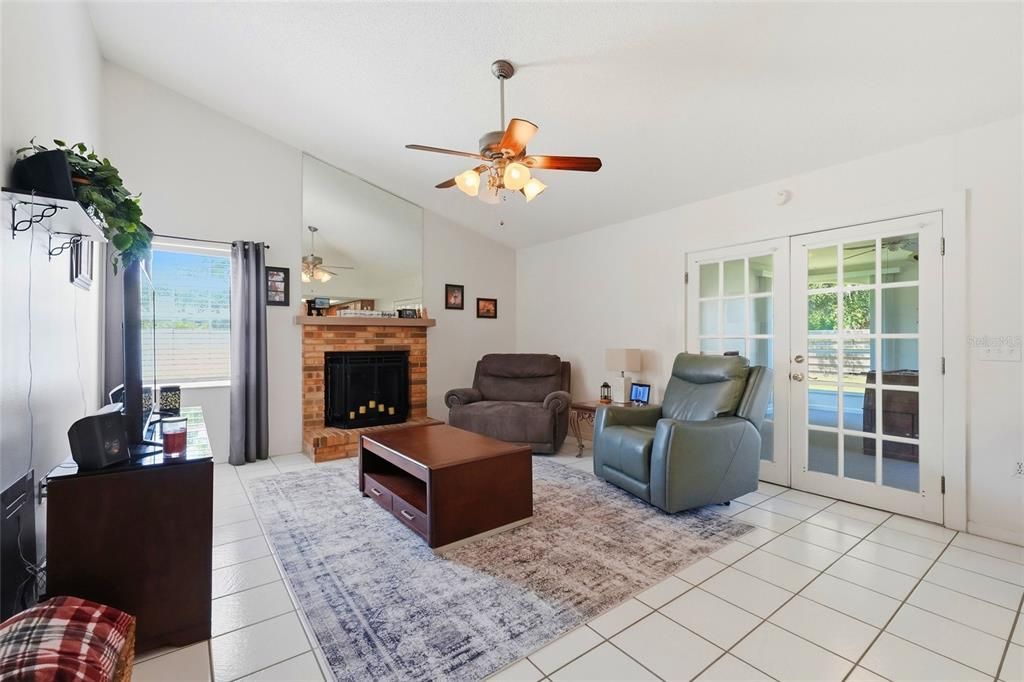 For Sale: $510,000 (3 beds, 2 baths, 1756 Square Feet)