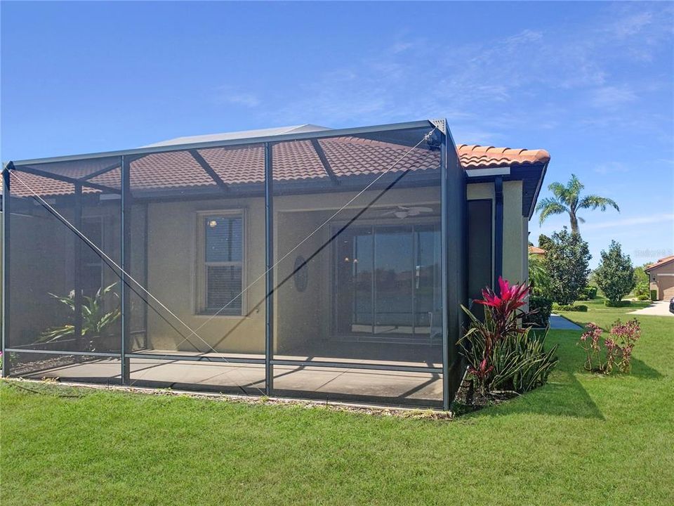В аренду: $2,300 (2 спален, 2 ванн, 1393 Квадратных фут)