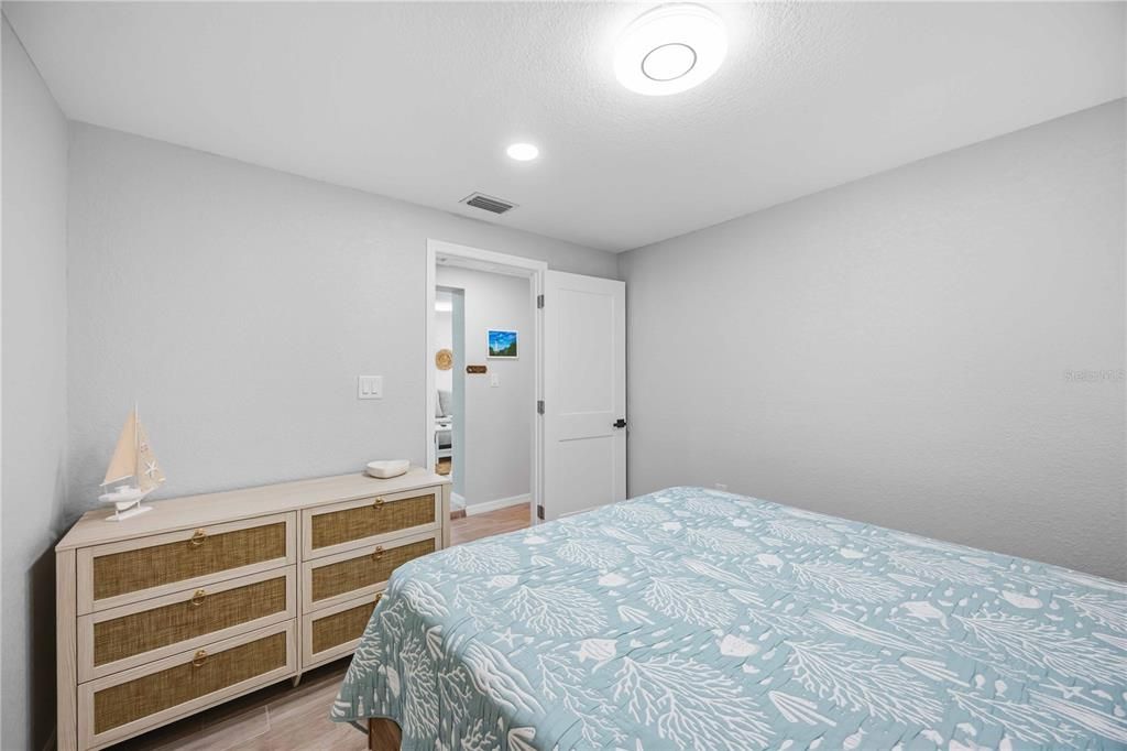 В аренду: $1,800 (5 спален, 4 ванн, 600 Квадратных фут)