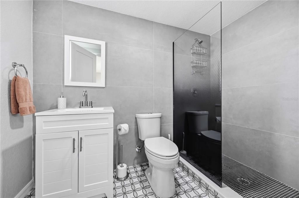 В аренду: $1,800 (5 спален, 4 ванн, 600 Квадратных фут)