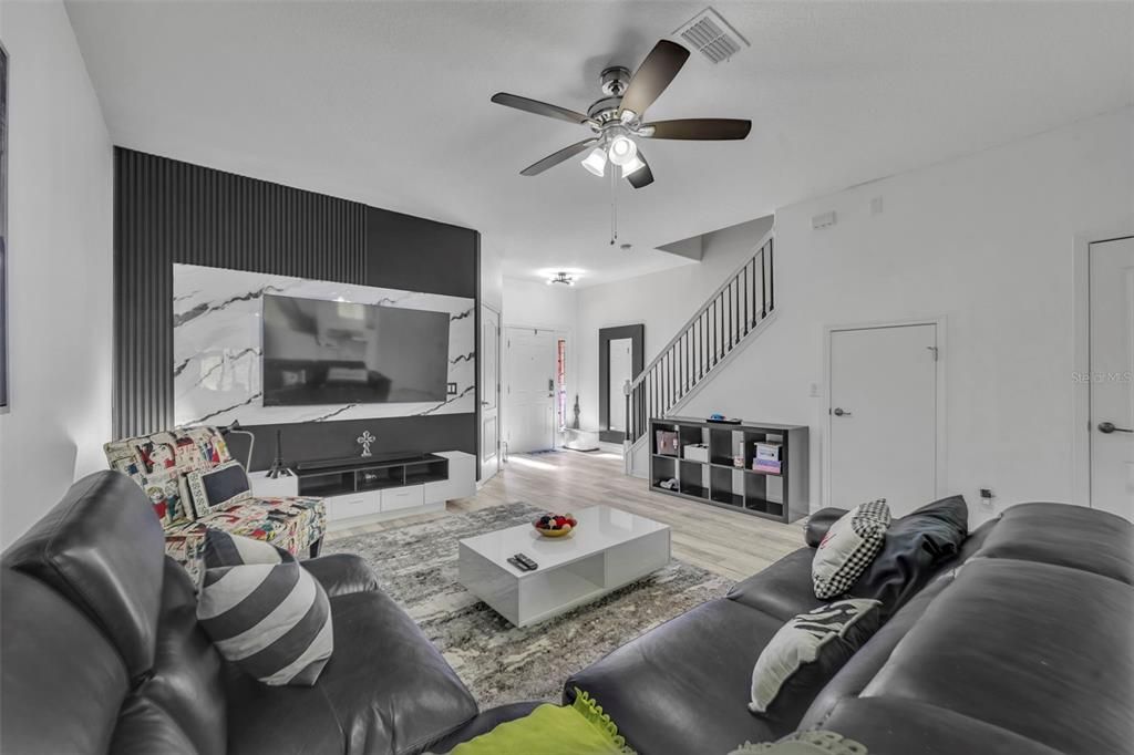 En Venta: $330,000 (3 camas, 2 baños, 1794 Pies cuadrados)