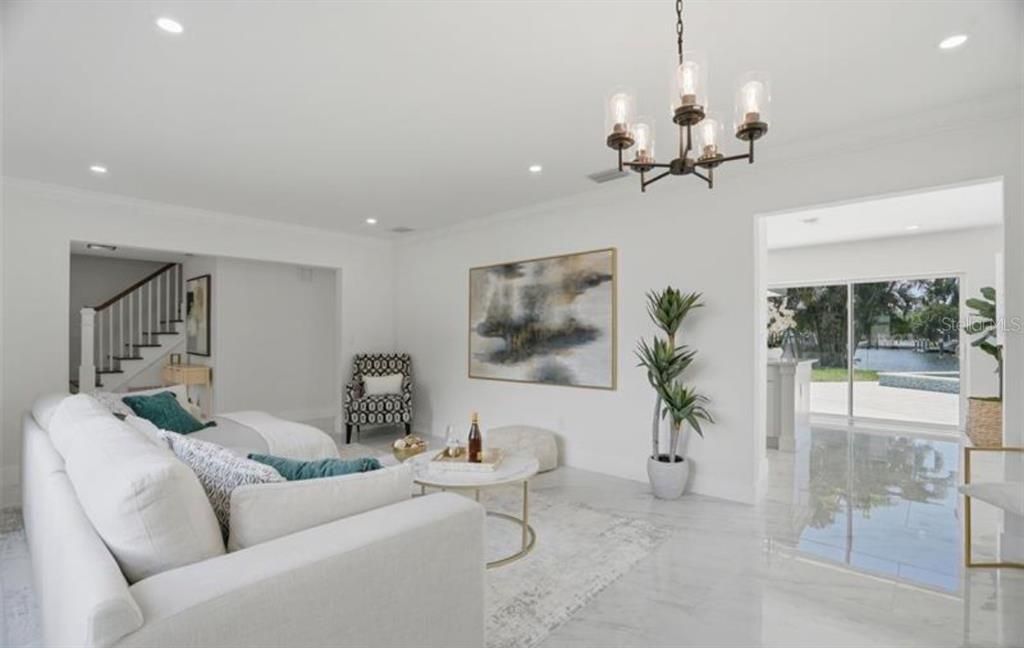 В аренду: $7,950 (5 спален, 3 ванн, 2888 Квадратных фут)