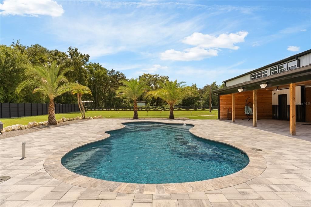 For Sale: $1,200,000 (3 beds, 2 baths, 3379 Square Feet)