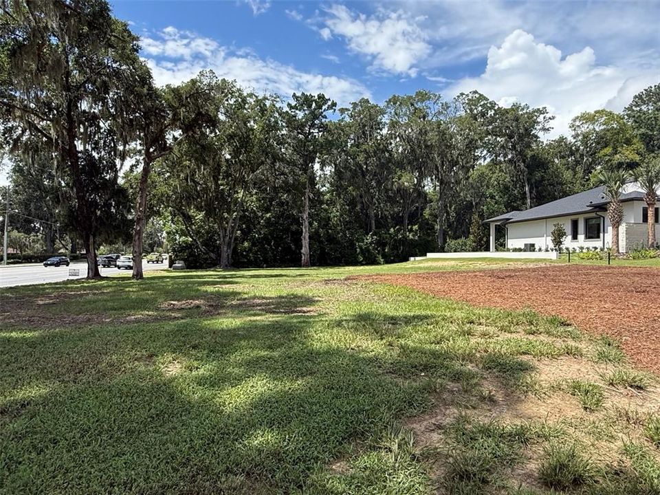 待售: $249,000 (0.53 acres)