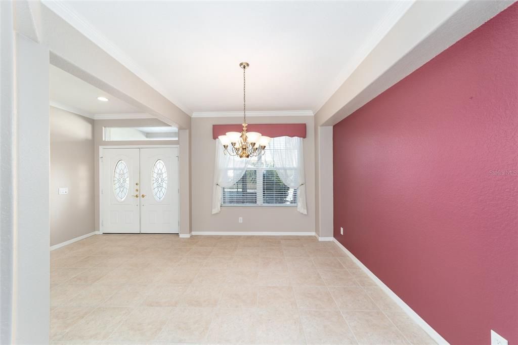 For Sale: $399,900 (3 beds, 2 baths, 2413 Square Feet)