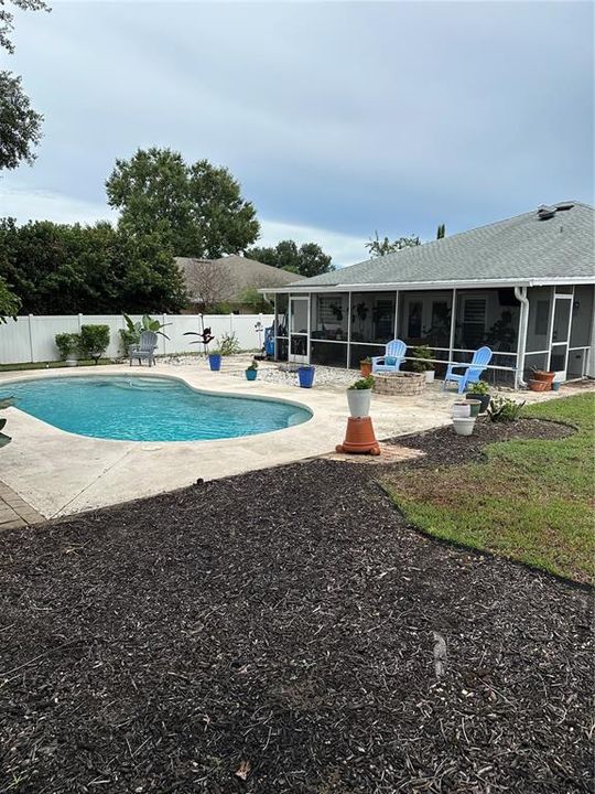 En Venta: $400,000 (3 camas, 2 baños, 1940 Pies cuadrados)