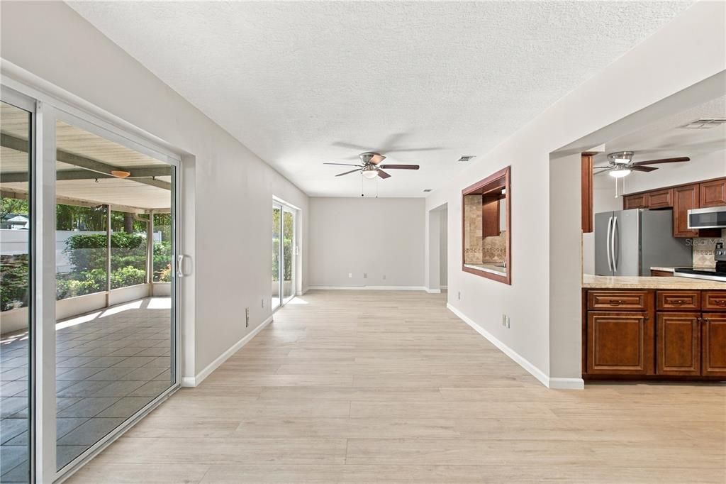 For Sale: $419,000 (2 beds, 2 baths, 1592 Square Feet)