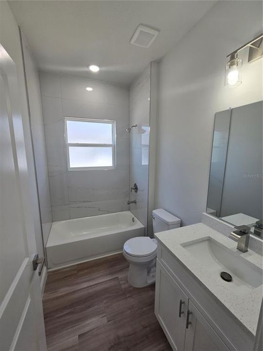 For Sale: $315,000 (4 beds, 3 baths, 1865 Square Feet)