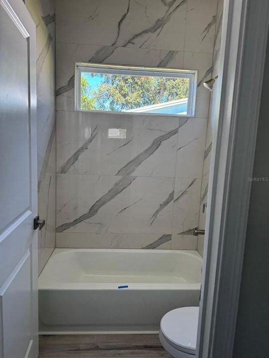 For Sale: $315,000 (4 beds, 3 baths, 1865 Square Feet)