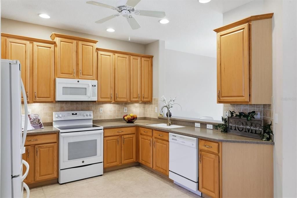 En Venta: $445,000 (2 camas, 2 baños, 1651 Pies cuadrados)