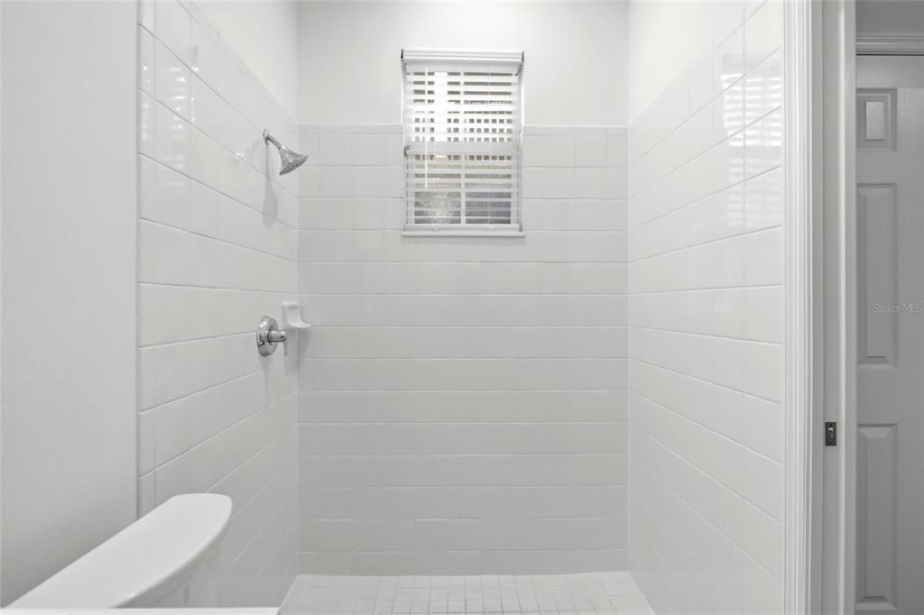 For Rent: $5,500 (4 beds, 3 baths, 3908 Square Feet)