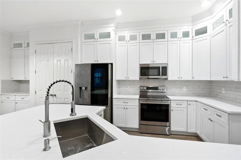 For Rent: $5,500 (4 beds, 3 baths, 3908 Square Feet)