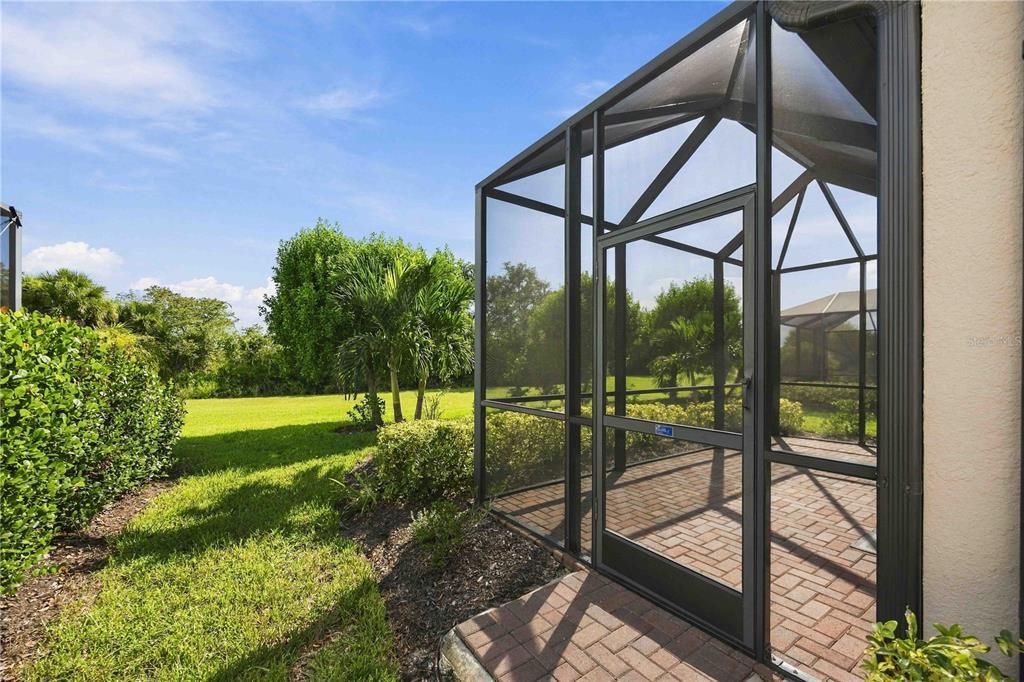 На продажу: $448,000 (2 спален, 2 ванн, 1907 Квадратных фут)