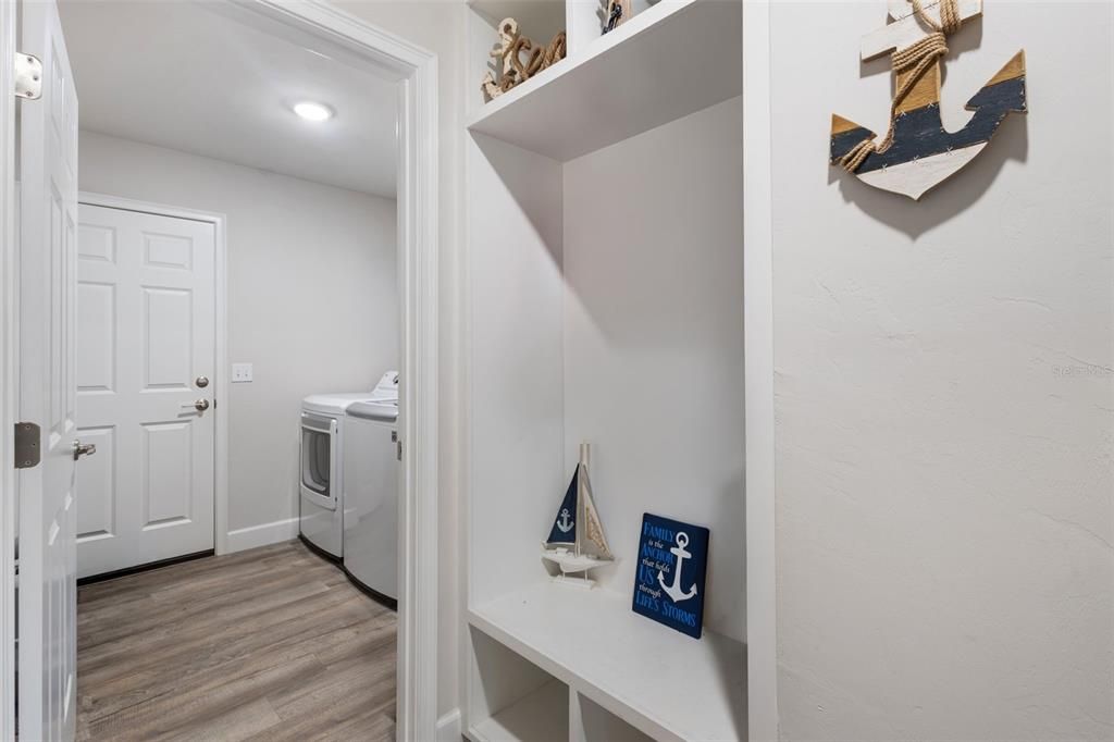 En Venta: $375,000 (3 camas, 3 baños, 1565 Pies cuadrados)