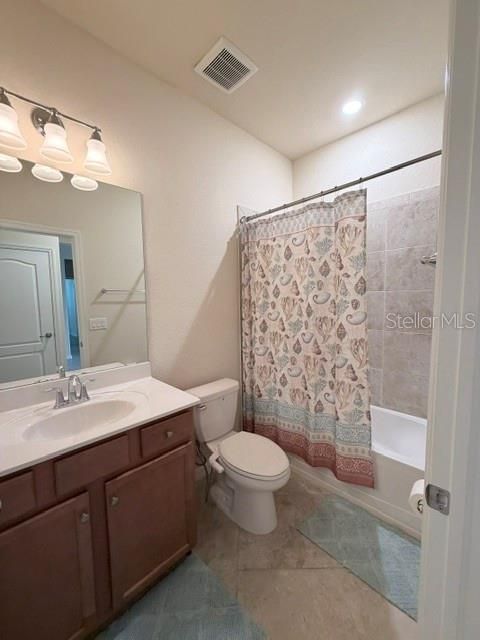 Active With Contract: $420,000 (3 beds, 3 baths, 1836 Square Feet)