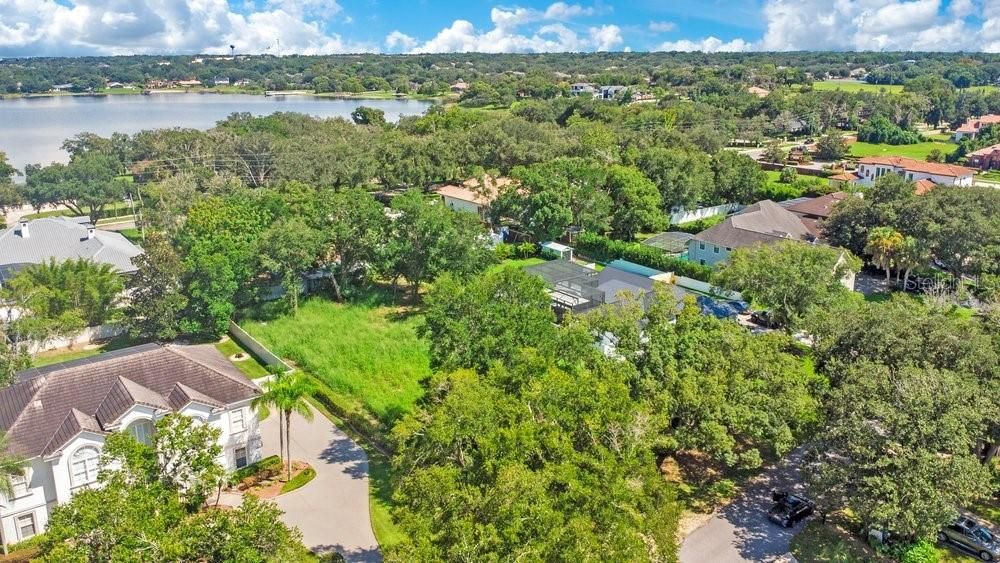 待售: $500,000 (0.44 acres)